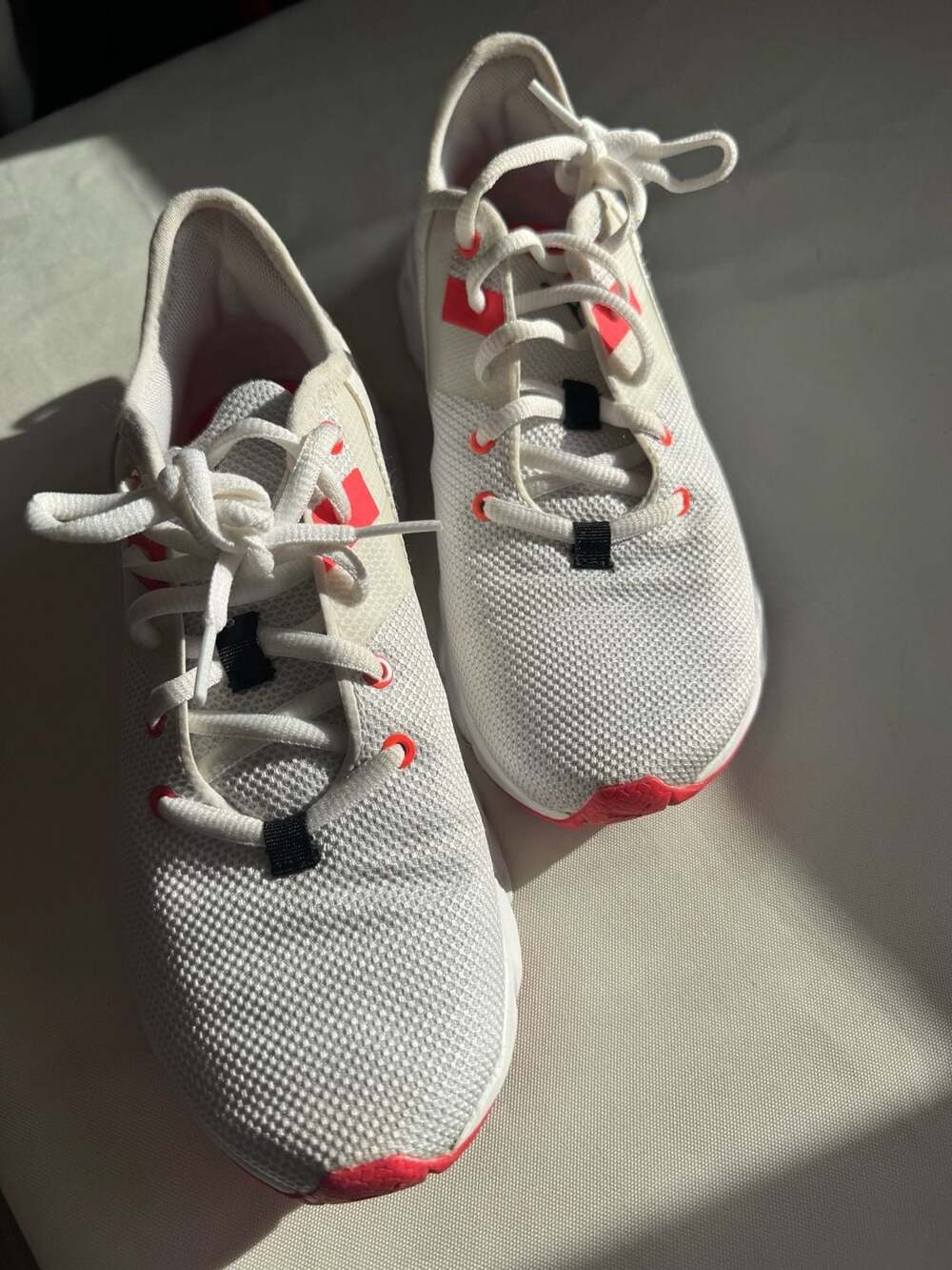 Puma Softride Enzo Evo Running Shoes White Neon Pink Athletic Sneakers Women’s 7